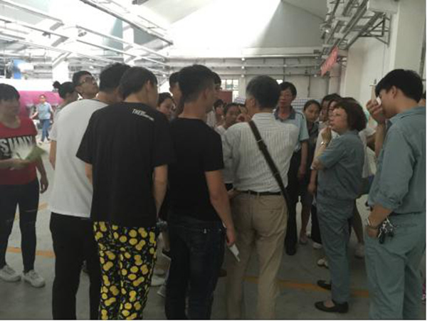 我系组织纺织品检验与贸易专业学生去华茂见习 我系组织纺织品检验与贸易专业学生去华茂见习