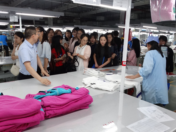我系服装设计专业赴申洲针织(安徽)有限公司见习 我系服装设计专业赴申洲针织(安徽)有限公司见习