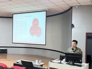 携笔从戎砺青春&nbsp;参军报国担使命...