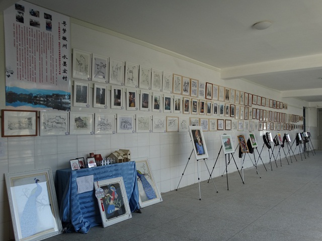 我系举办宏村写生作品汇报展 我系举办宏村写生作品汇报展