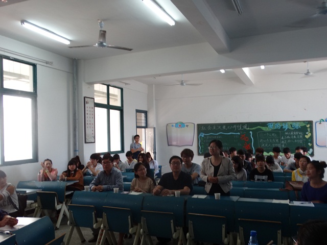 唇枪舌剑显英雄,舌战群儒出真知——社会事业系举办2015年大学生辩论赛 唇枪舌剑显英雄,舌战群儒出真知——社会事业系举办2015年大学生辩论赛