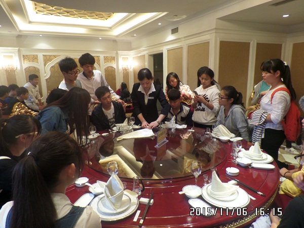 我系开展2015级酒店管理专业认知实习 我系开展2015级酒店管理专业认知实习