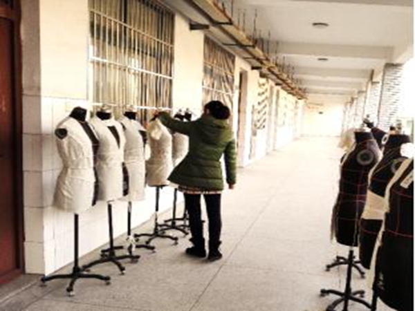 我系组织纺织服装专业群技能大赛 我系组织纺织服装专业群技能大赛