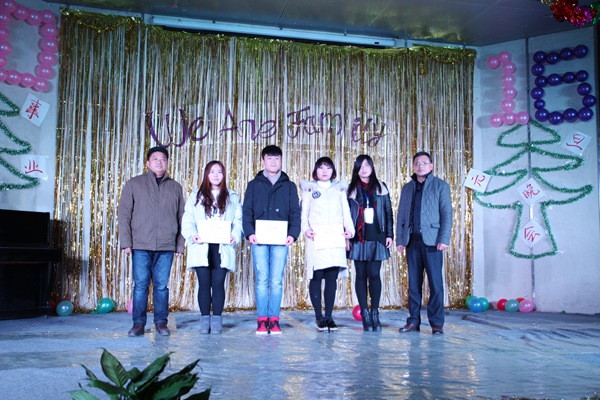 我系举办2016年“爱与和谐”新年师生联欢晚会 我系举办2016年“爱与和谐”新年师生联欢晚会